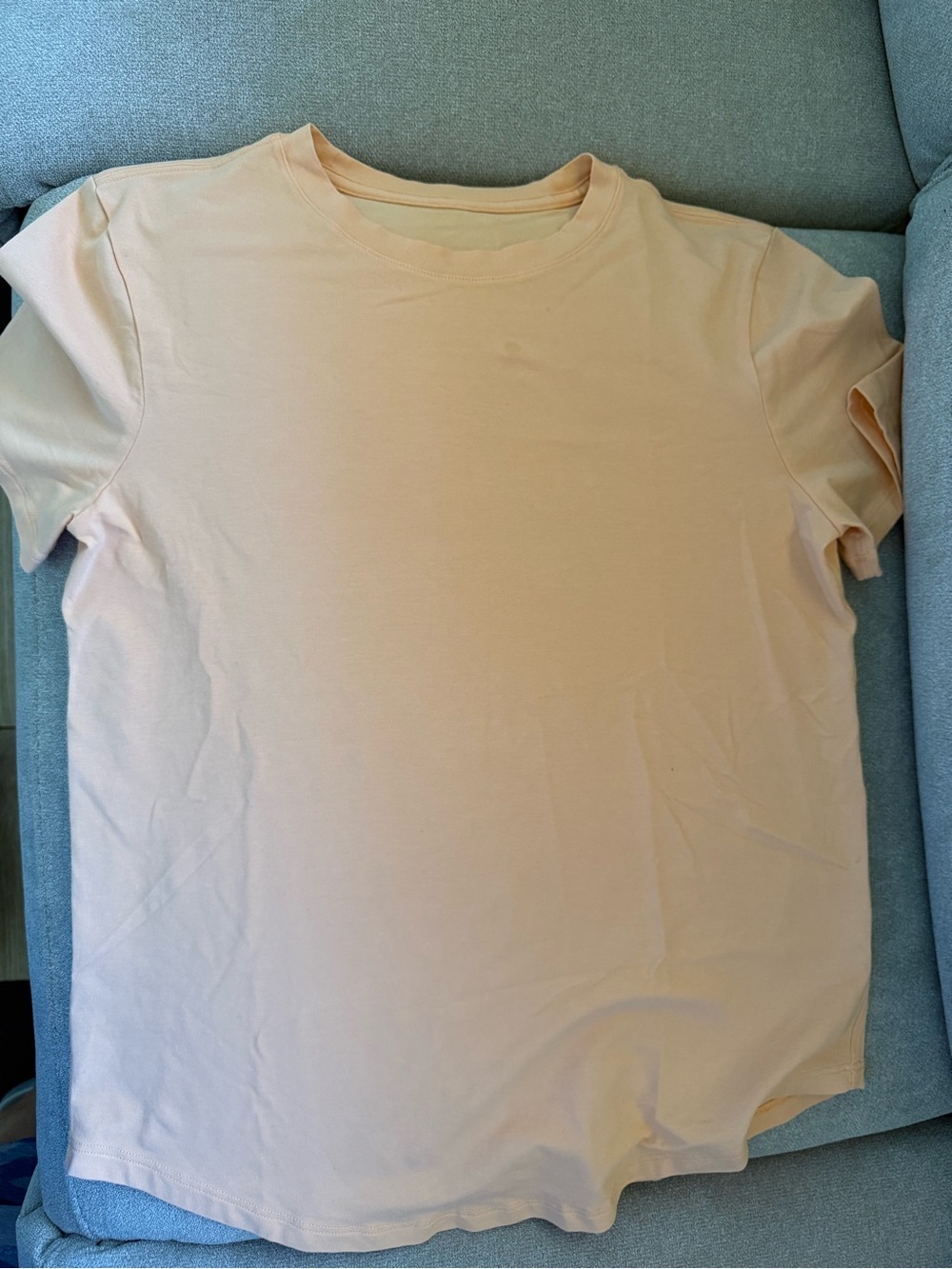 lululemon hawaii Women's Short Sleeve Tee in Light Peach